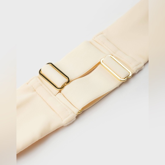 WHEREWITHAL The EveryWhere Underwire Front Closure Strapless Bra - Picture 6 of 15